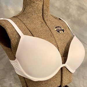 Victoria’s Secret PINK Wear Everywhere Super Push